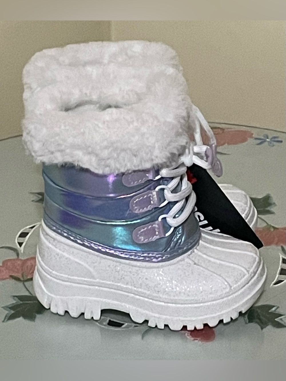 🌸 NEW White & Iridescent Toddler Winter Snow Boots Size 5